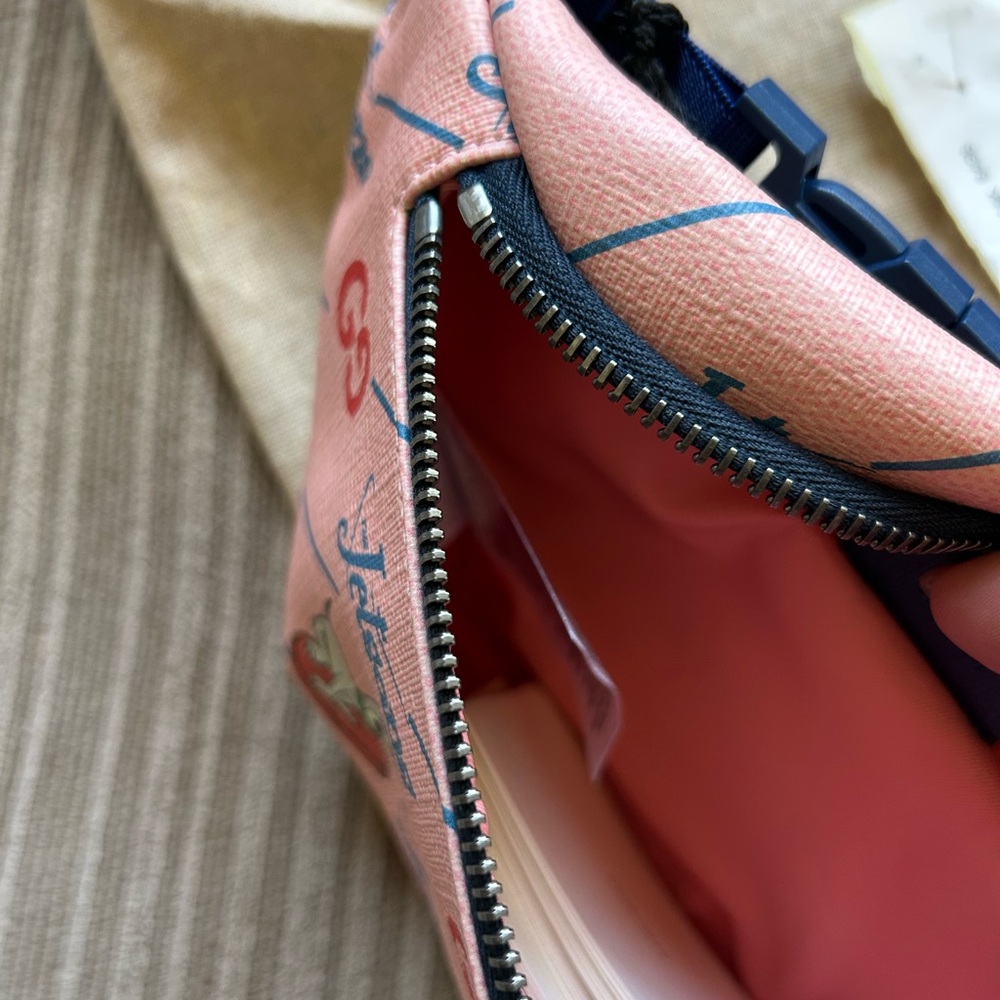 Stylish Pink Belt Bag - Picture 6 of 9